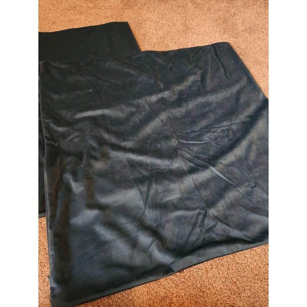 JUSPURBET 2 Green Velvet Throw Pillow Covers 26X26 Set of 2 Decorative Nice!